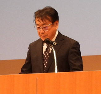 �R�{����